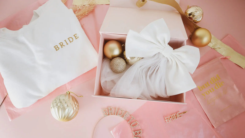 Veils, Hair Bands & Headwear - The Hen Planner