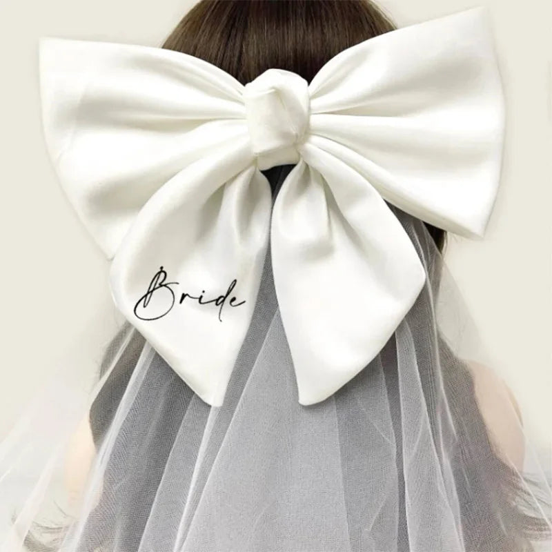 Bride Bow Veil - The Hen Planner