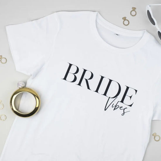 White Bride Vibes organic cotton T-shirt for a hen party