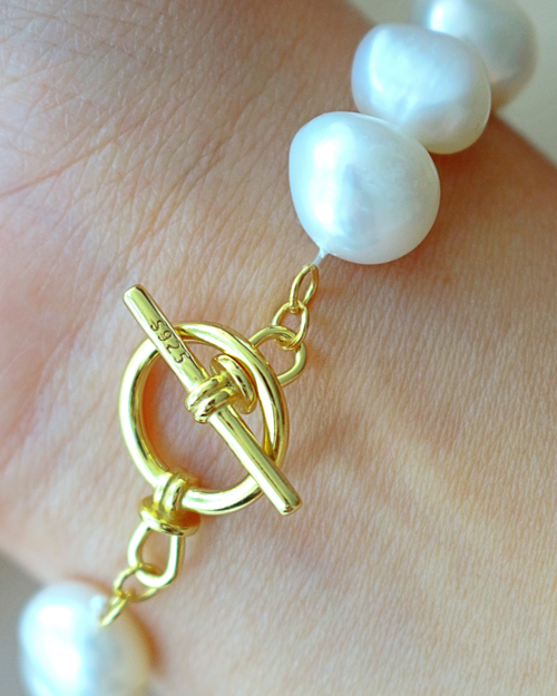Baroque Genuine Freshwater Pearls Bracelet - The Hen Planner
