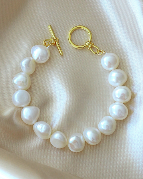 Baroque Genuine Freshwater Pearls Bracelet - The Hen Planner