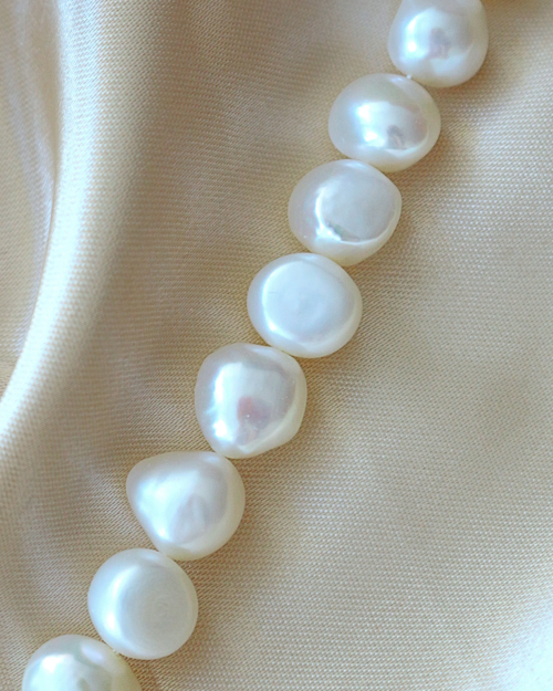 Baroque Genuine Freshwater Pearls Bracelet - The Hen Planner