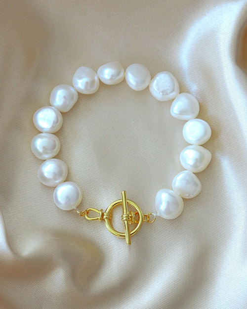Baroque Genuine Freshwater Pearls Bracelet - The Hen Planner