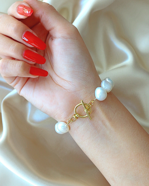 Baroque Genuine Freshwater Pearls Bracelet - The Hen Planner