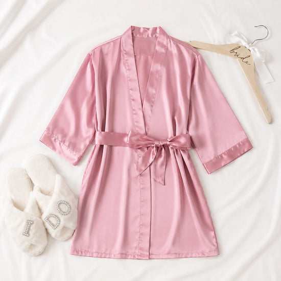 Silky Satin Bridal Party Robe from The Hen Planner
